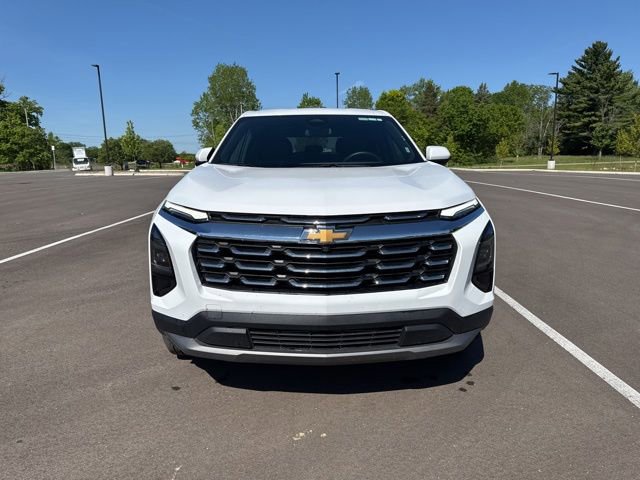Used 2026 Chevrolet Equinox LT FWD image 8