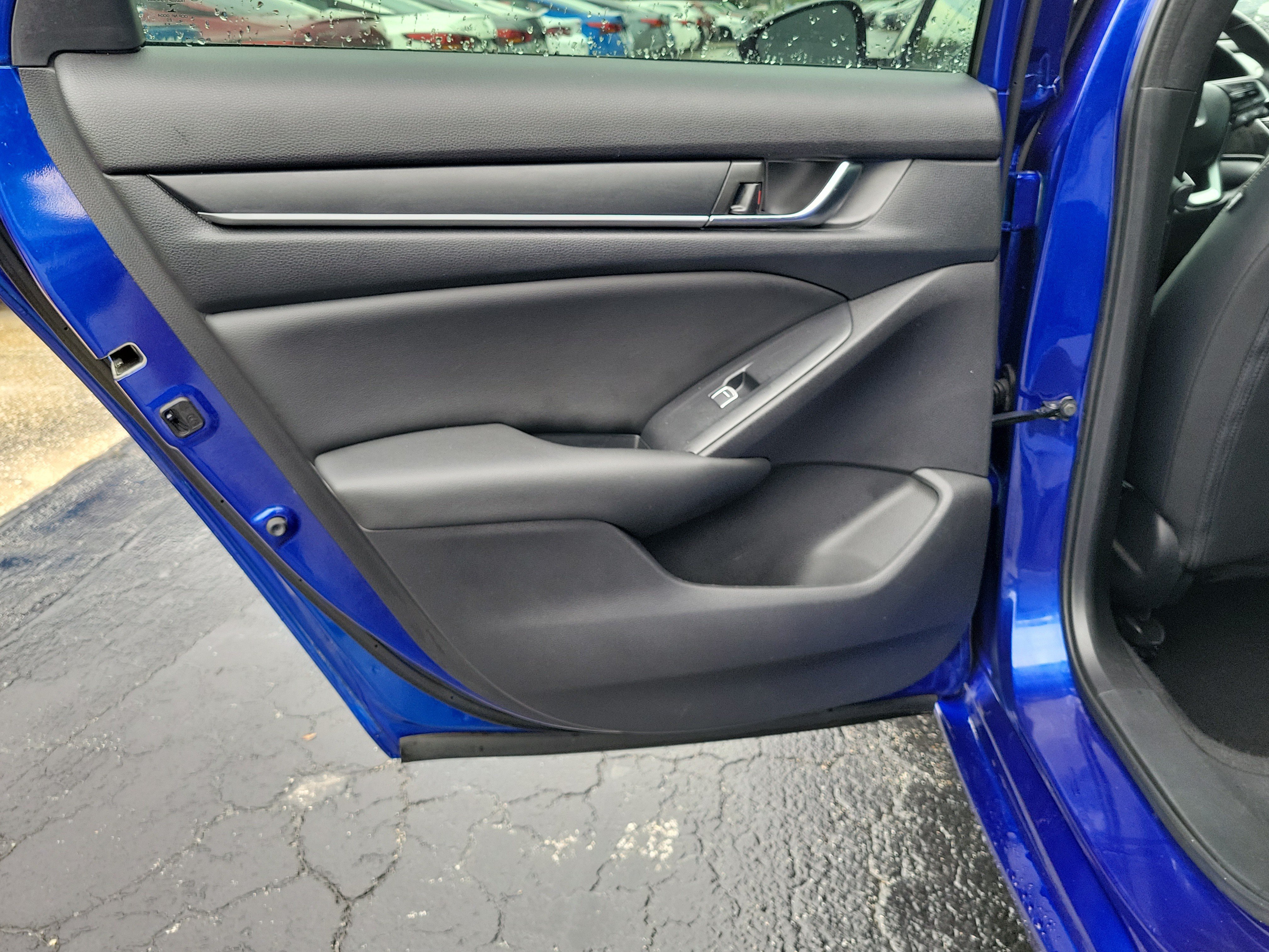 Used 2020 Honda Accord Sport image 10