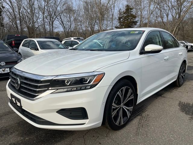 Certified 2020 Volkswagen Passat 2.0T SEL image 1