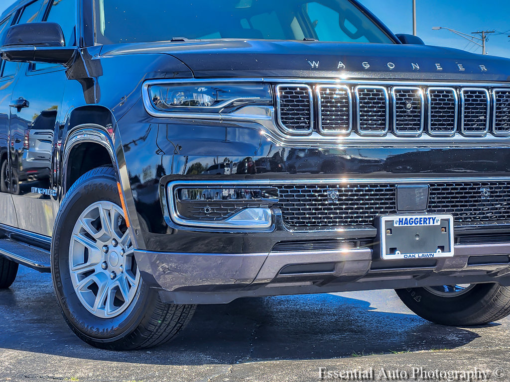 Used 2022 Jeep Wagoneer Series I w/ Convenience Group I AWD/4WD image 2