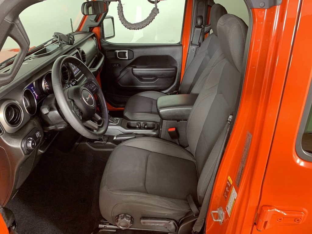 Used 2023 Jeep Wrangler Unlimited Sport image 27