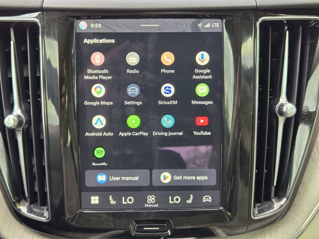 Used 2024 Volvo XC60 B5 Plus AWD/4WD image 13