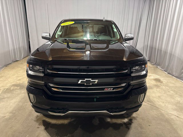 Used 2017 Chevrolet Silverado 1500 LTZ Z71 w/ LPO, Black Pack AWD/4WD image 6
