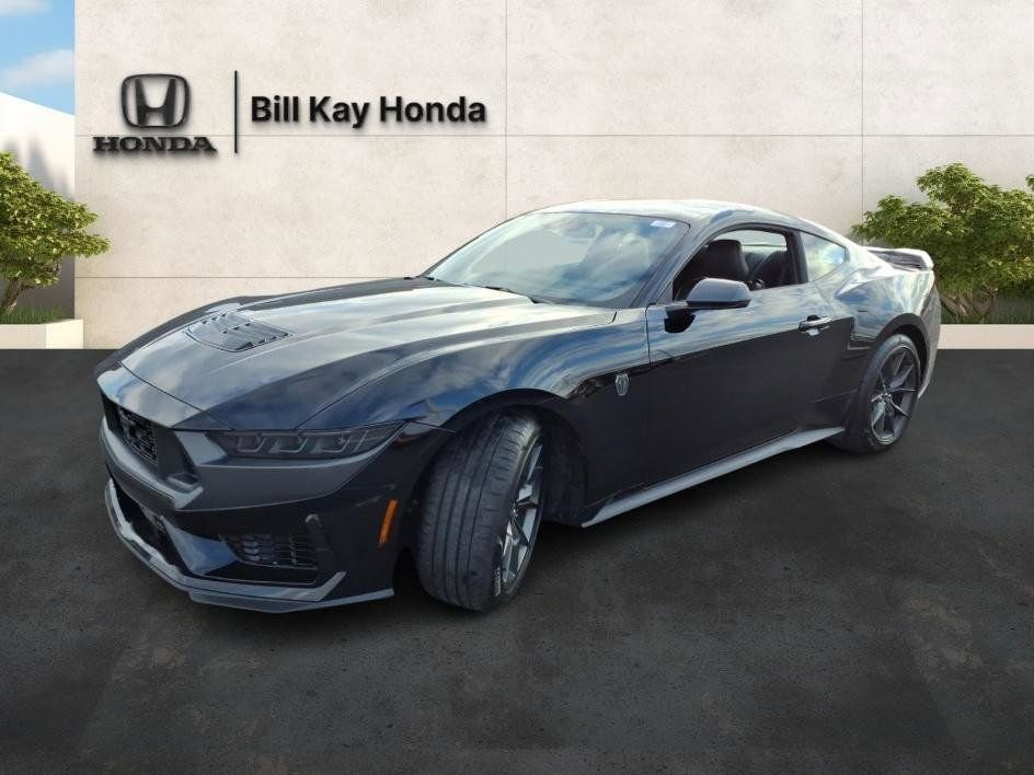 Used 2025 Ford Mustang Dark Horse image 8