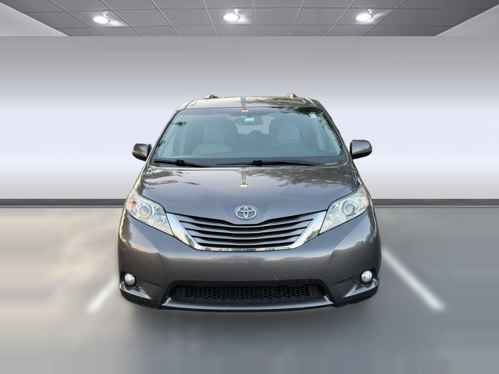 Used 2016 Toyota Sienna XLE Premium w/ Protection Package AWD/4WD image 4