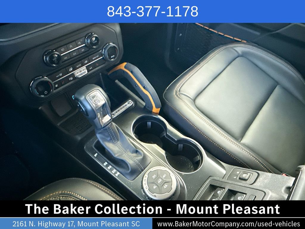Used 2024 Ford Bronco Badlands image 16