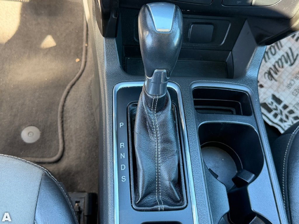 Used 2018 Ford Escape SE w/ SE Sport Appearance Package FWD image 11
