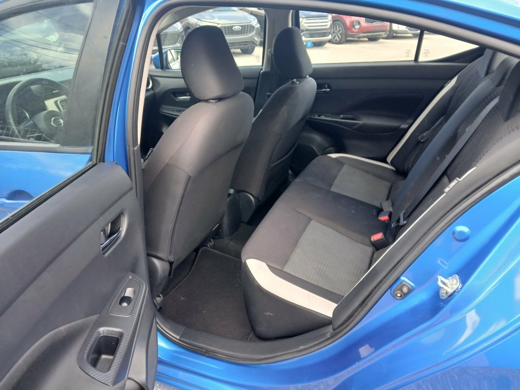 Used 2021 Nissan Versa SV FWD image 11