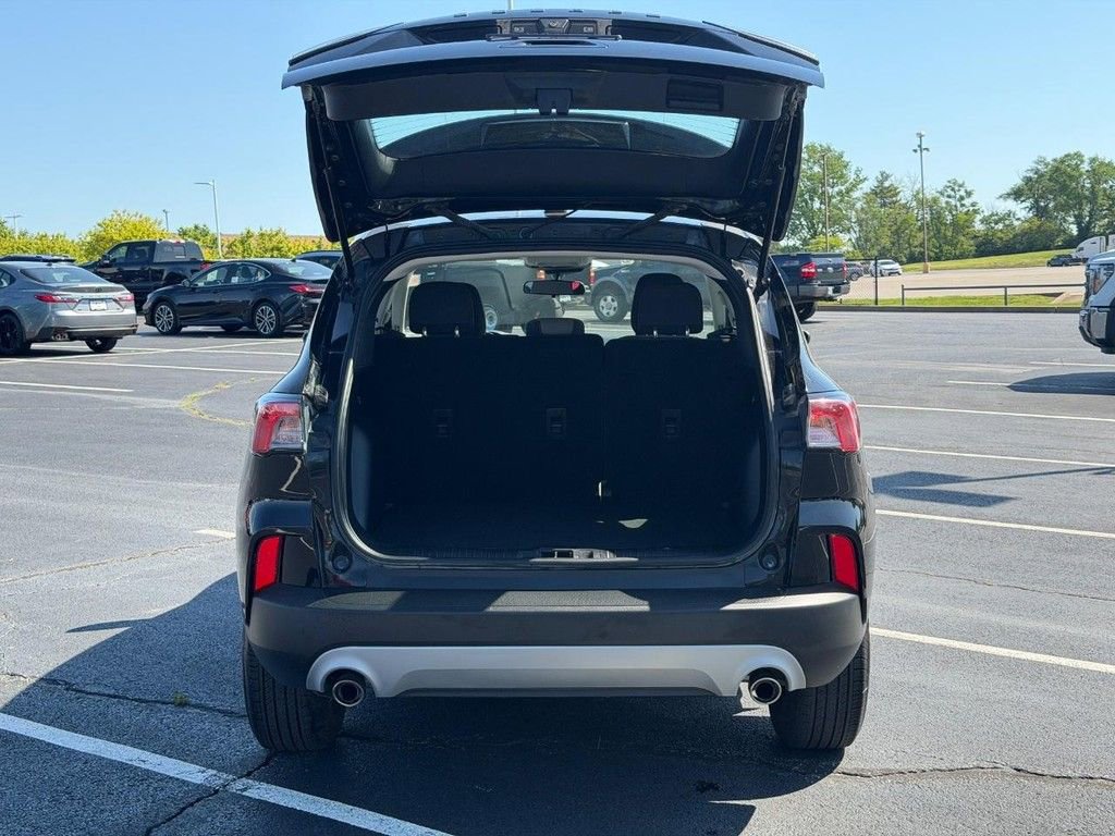 Used 2022 Ford Escape S FWD image 11