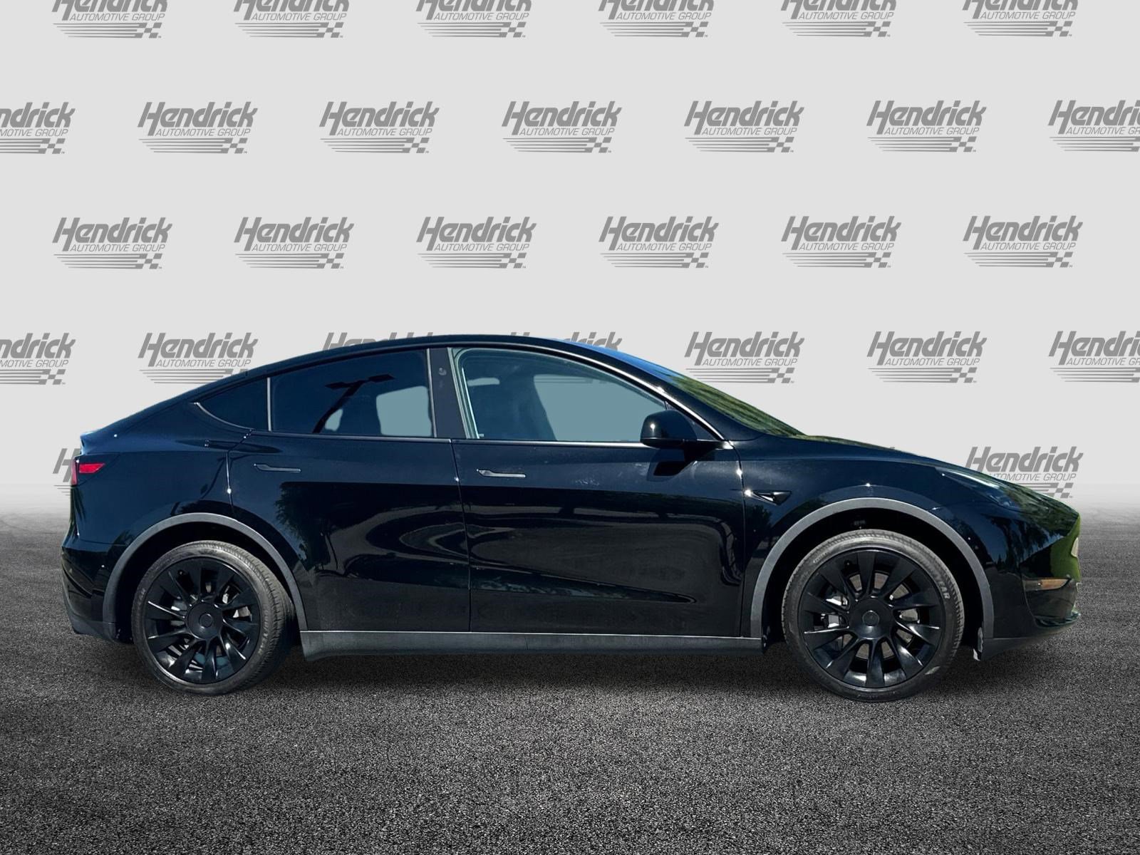 Used 2023 Tesla Model Y Long Range image 3