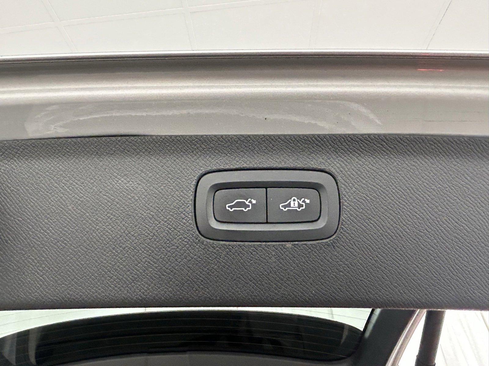 Used 2021 Volvo XC90 T5 Momentum w/ Climate Package image 39