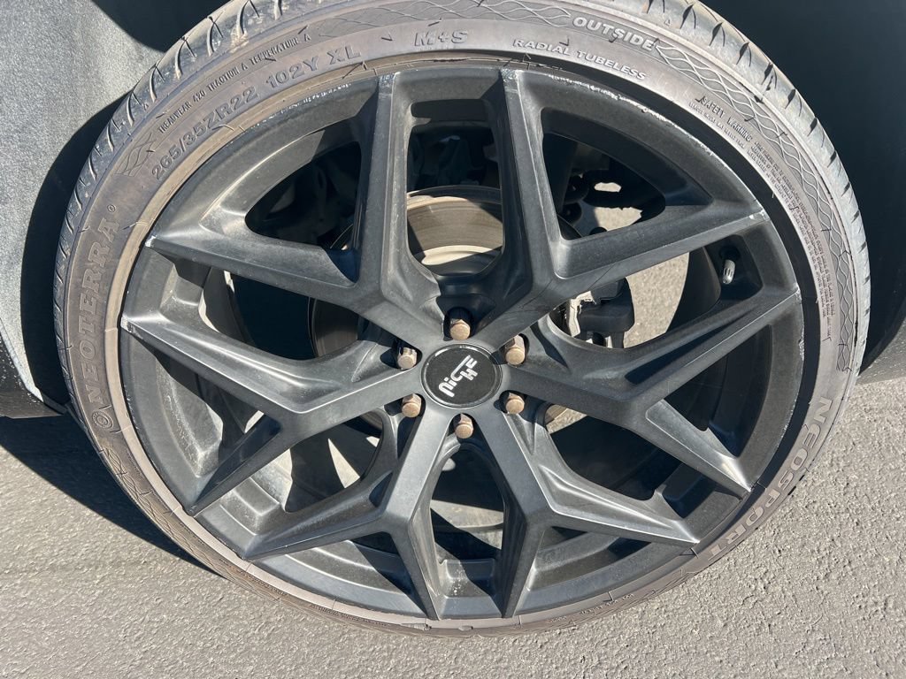 Used 2019 Chevrolet Blazer RS w/ Sun and Wheels Package FWD image 5