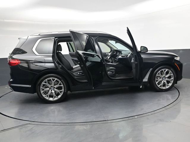 Used 2021 BMW X7 xDrive40i w/ Premium Package AWD/4WD image 36