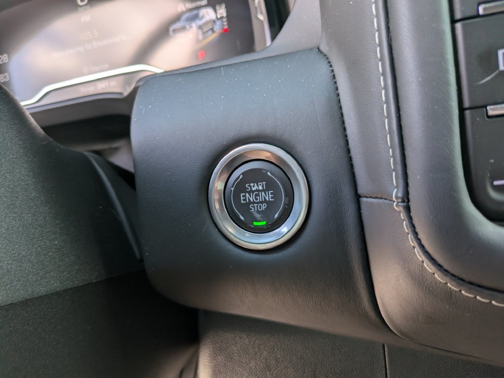 Used 2024 GMC Yukon Denali Ultimate AWD/4WD image 33
