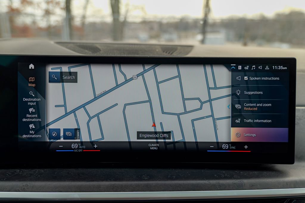 Used 2023 BMW X7 xDrive40i w/ Premium Package image 59