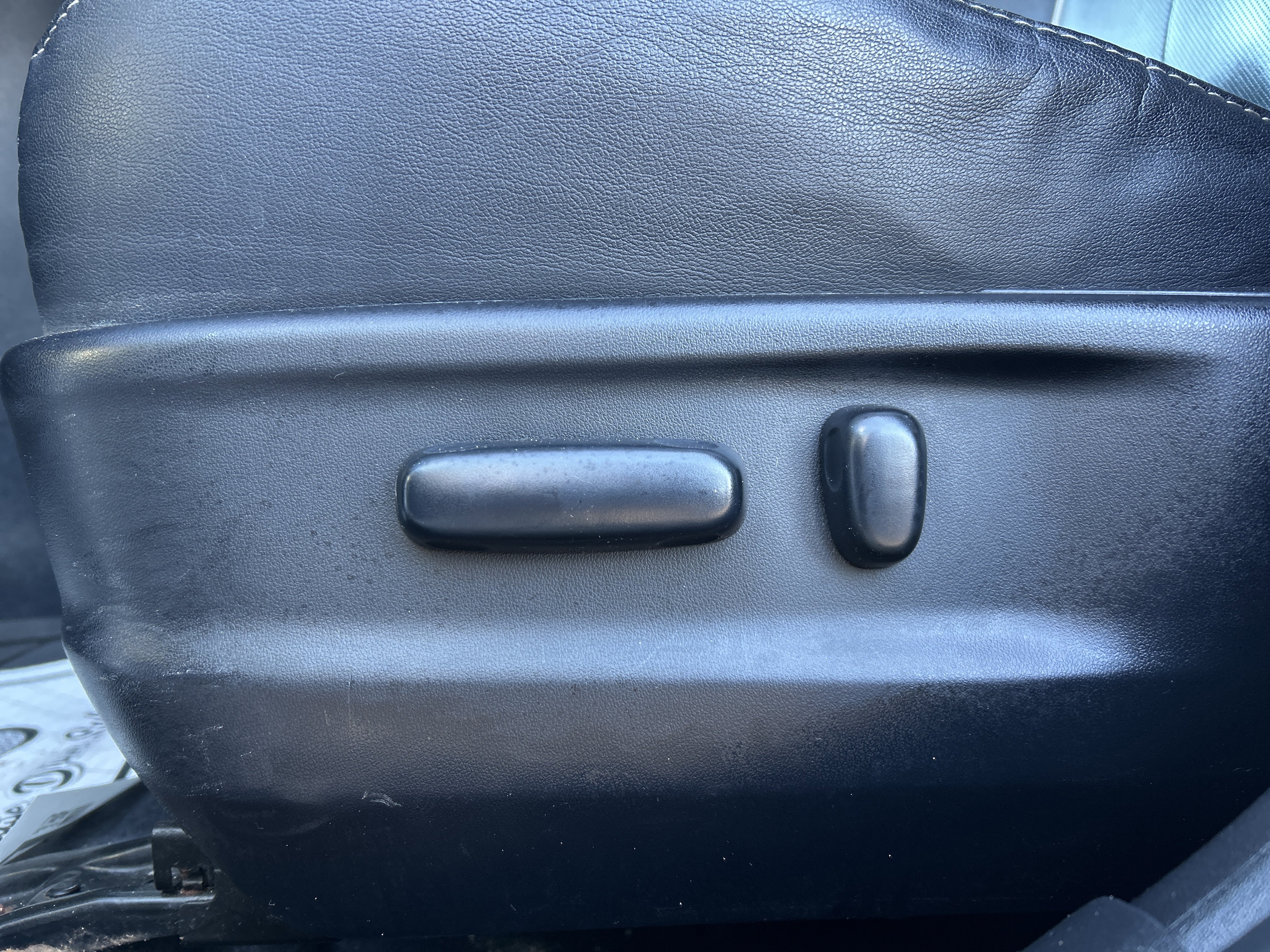 Used 2013 Toyota Venza LE AWD/4WD image 14