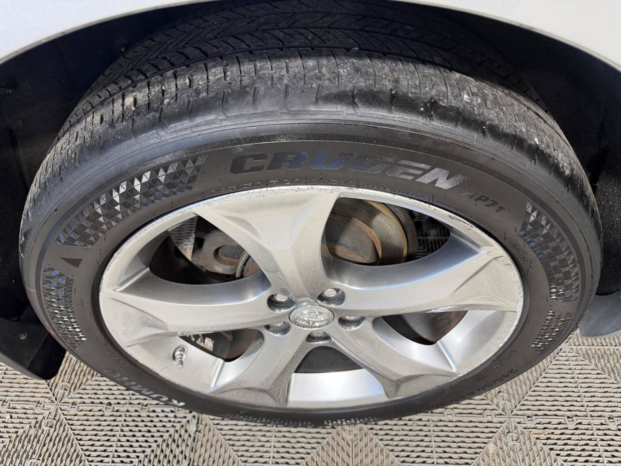 Used 2015 Toyota Venza Limited AWD/4WD image 16