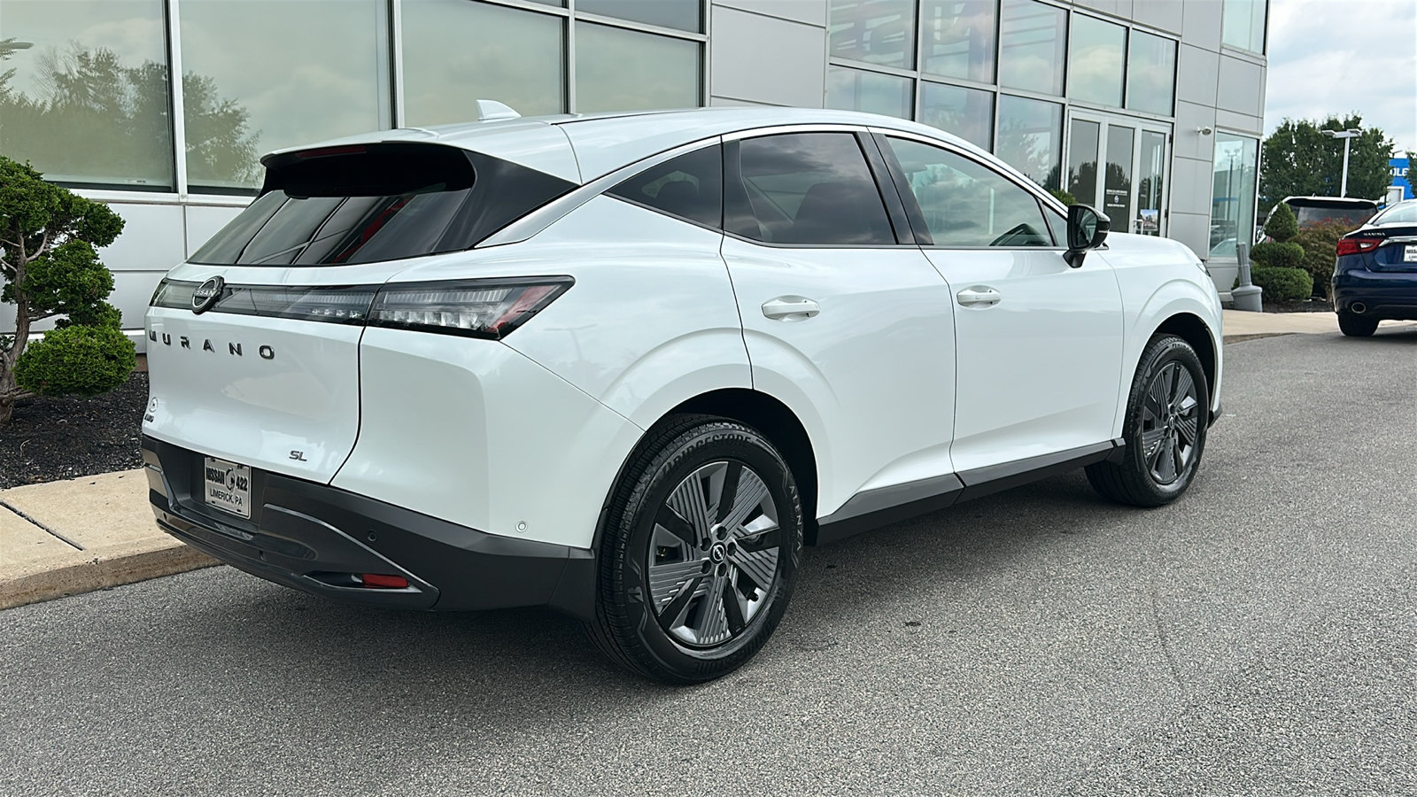 Certified 2025 Nissan Murano SL w/ Cargo Package AWD/4WD image 7