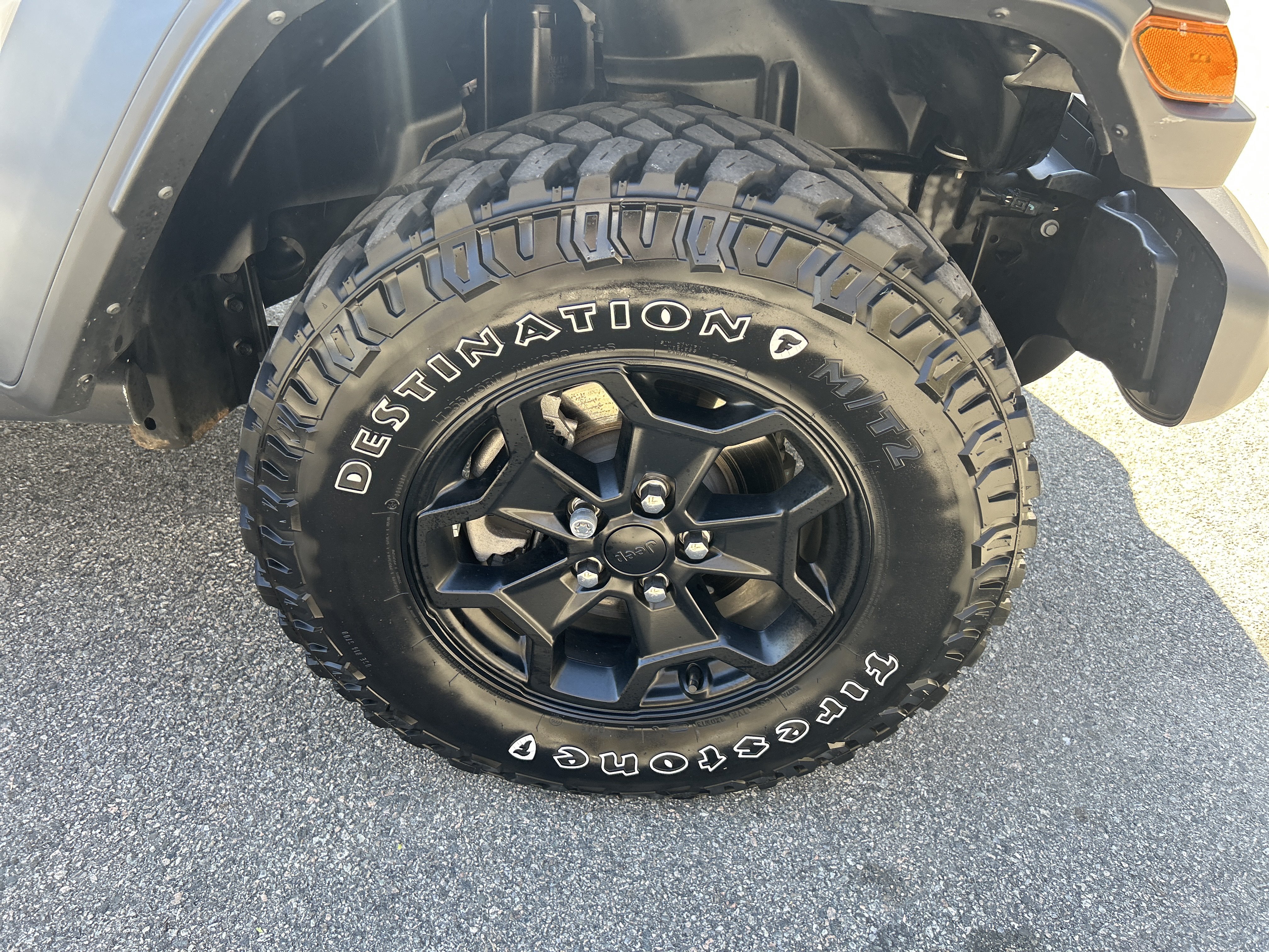 Used 2023 Jeep Wrangler Unlimited w/ Cold Weather Group AWD/4WD image 11