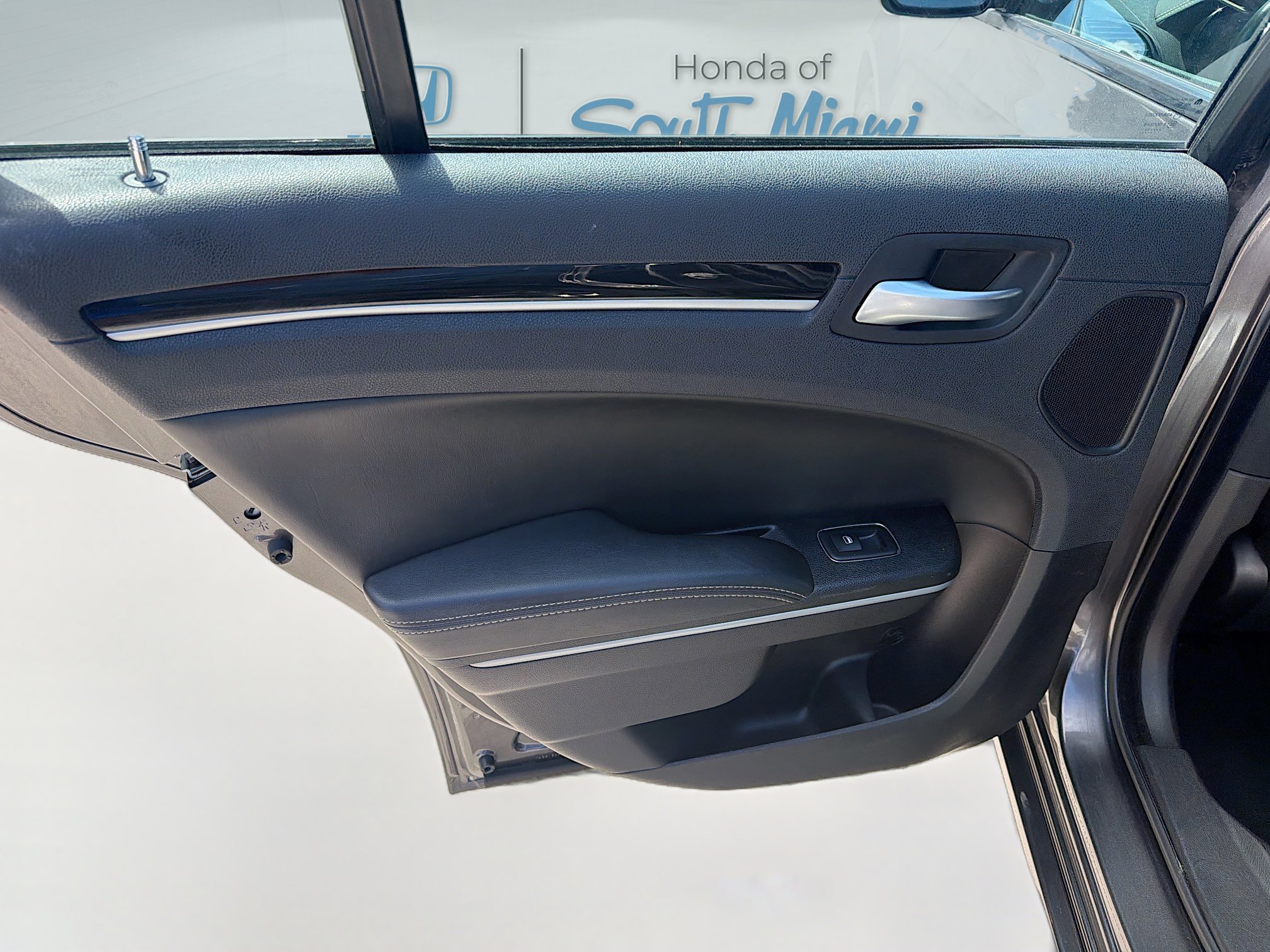 Used 2023 Chrysler 300 S image 26