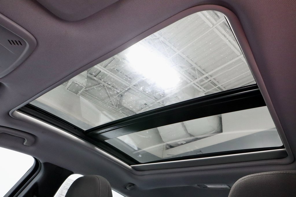 Used 2024 Chevrolet Malibu LT image 32