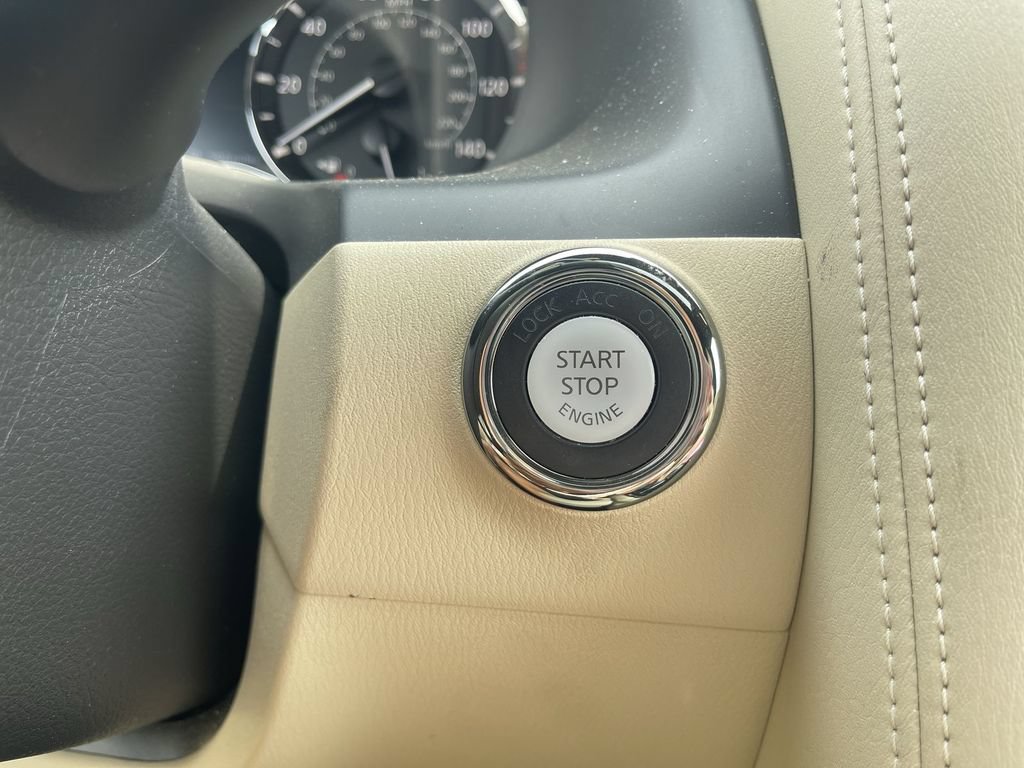 Used 2021 INFINITI QX80 Sensory w/ All-Season Package AWD/4WD image 16