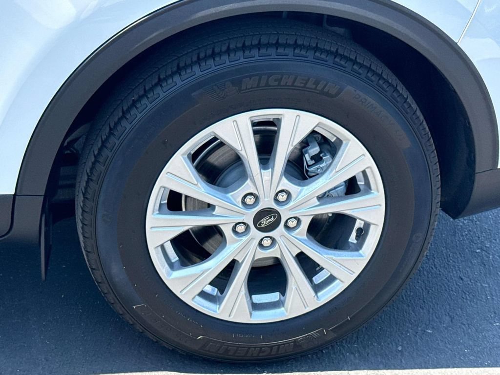 Certified 2025 Ford Escape Active FWD image 31