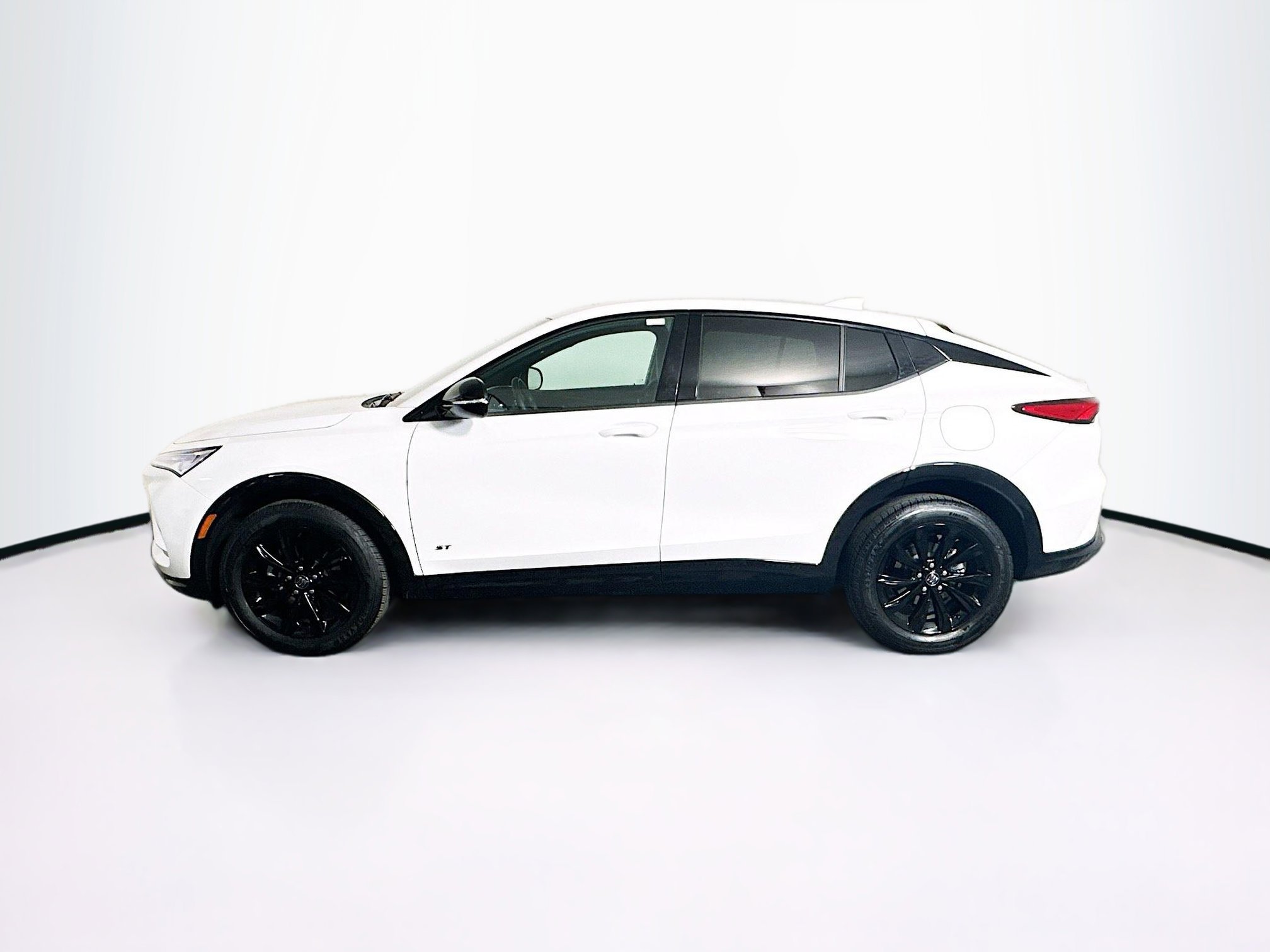 Used 2025 Buick Envista Sport Touring image 4