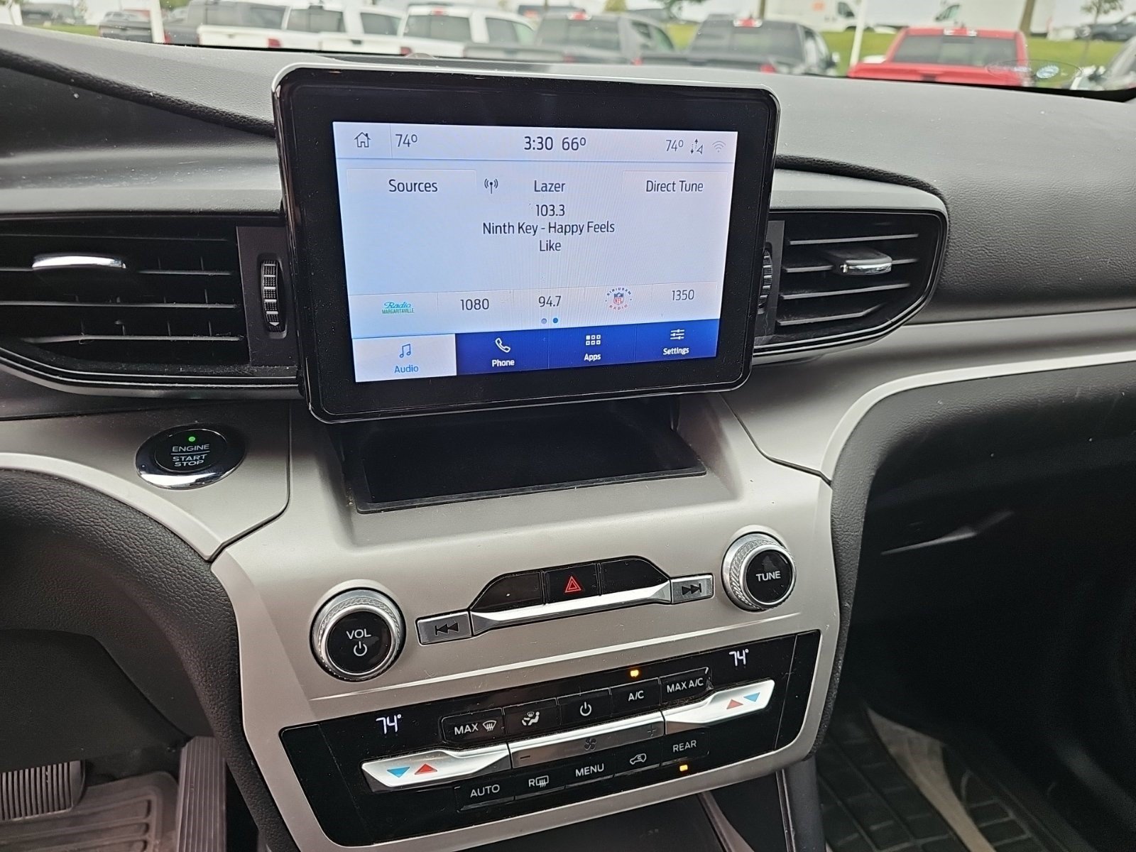 Used 2020 Ford Explorer XLT AWD/4WD image 18