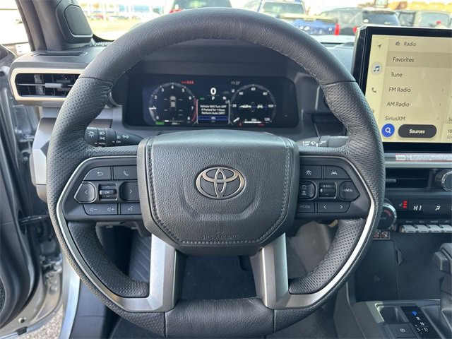 Used 2025 Toyota Tacoma TRD Sport image 17