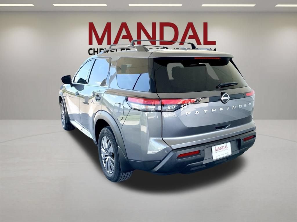 Used 2025 Nissan Pathfinder SV FWD image 8