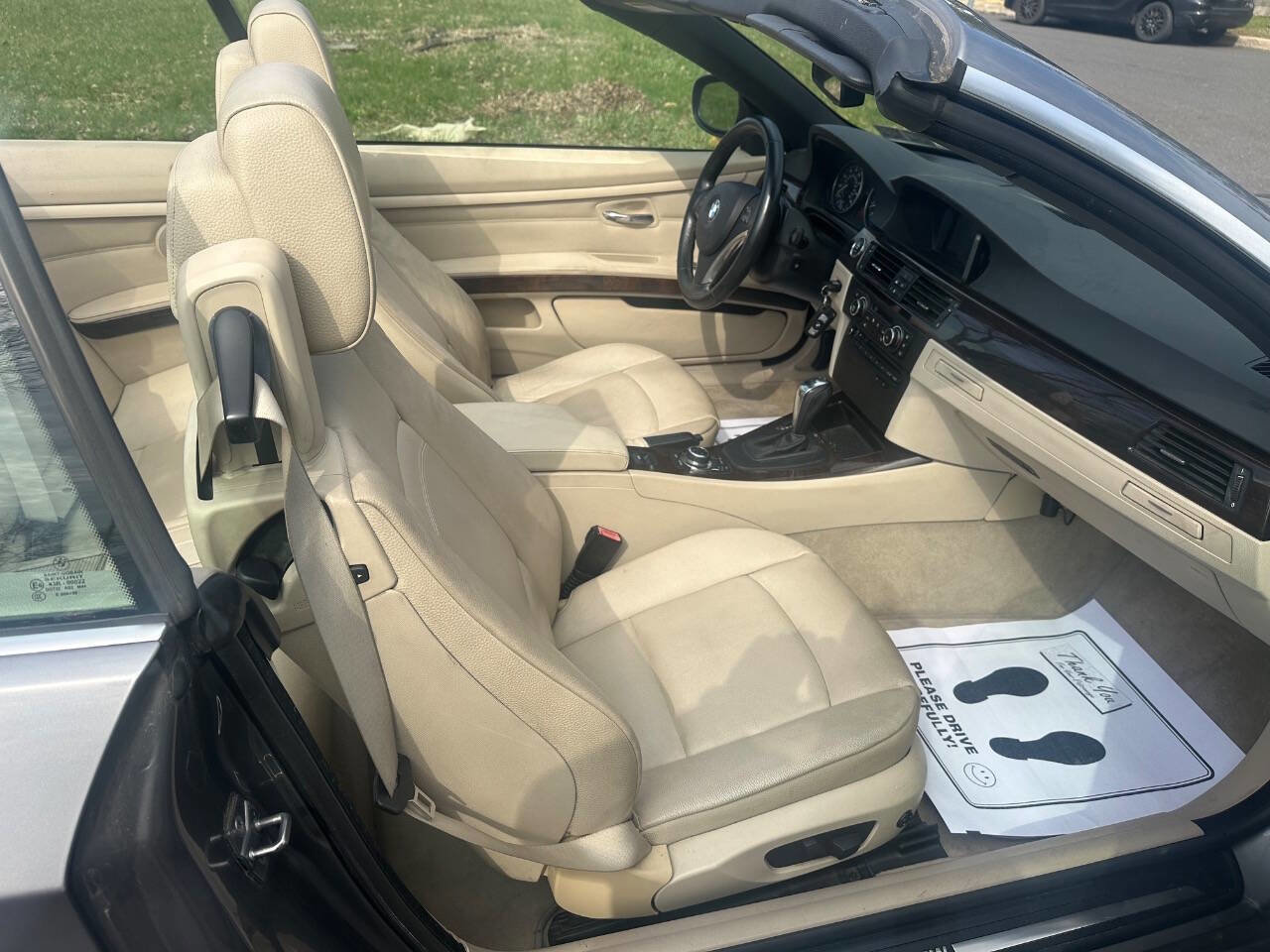 Used 2011 BMW 328i Convertible RWD image 12