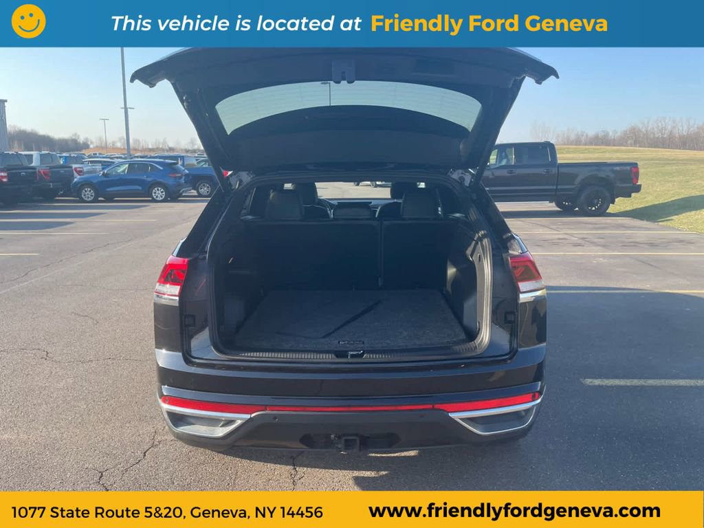 Used 2023 Volkswagen Atlas Cross Sport SEL AWD/4WD image 10