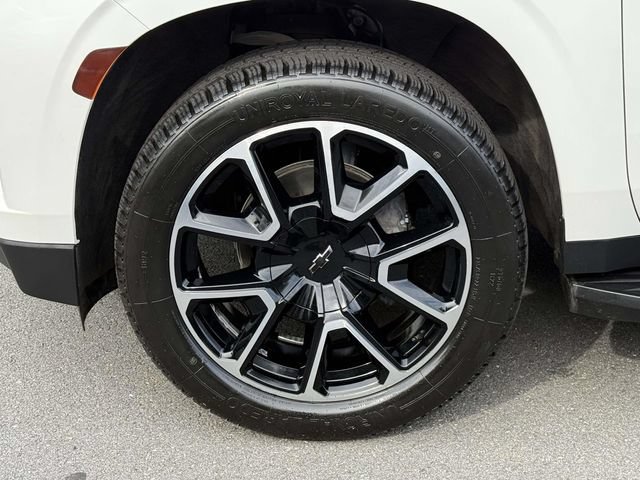 Certified 2022 Chevrolet Tahoe RST w/ Sport Performance Package AWD/4WD image 8
