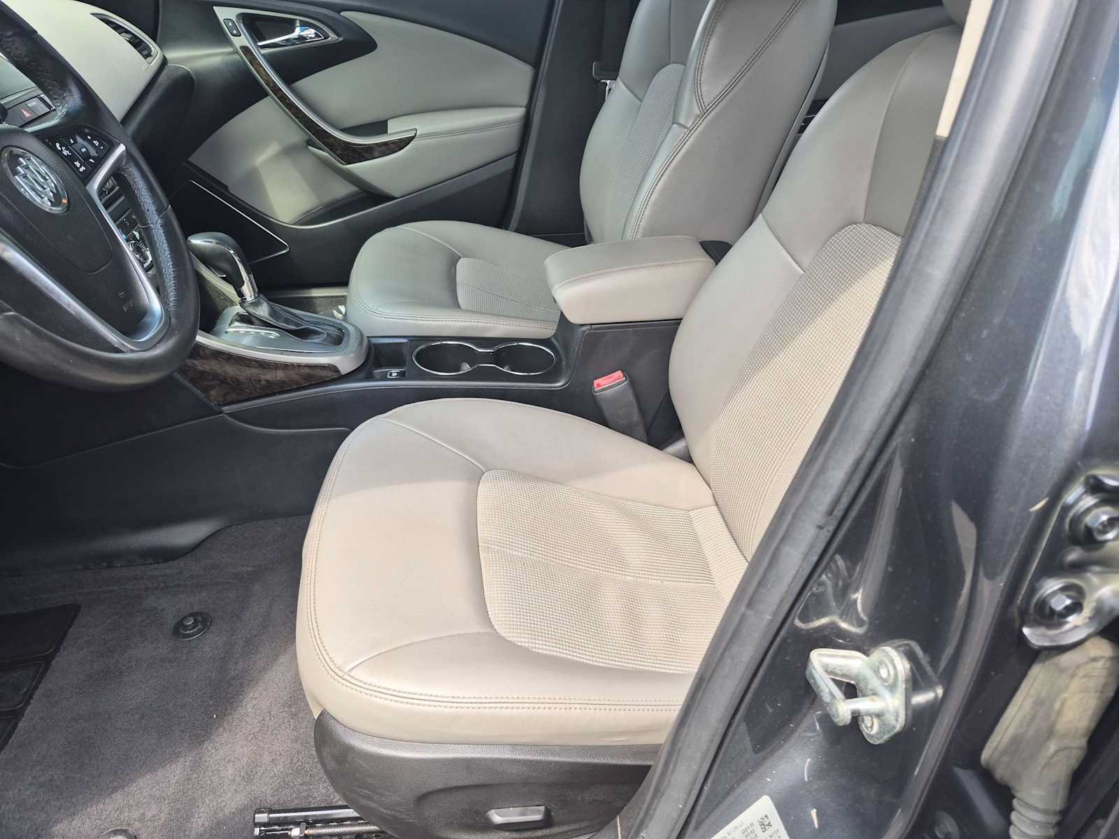 Used 2012 Buick Verano Convenience FWD image 16