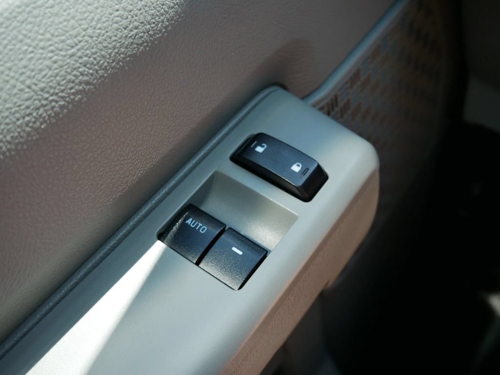 Used 2023 Ford E-350 and Econoline 350 Super Duty w/ Power Windows & Locks Group RWD image 15