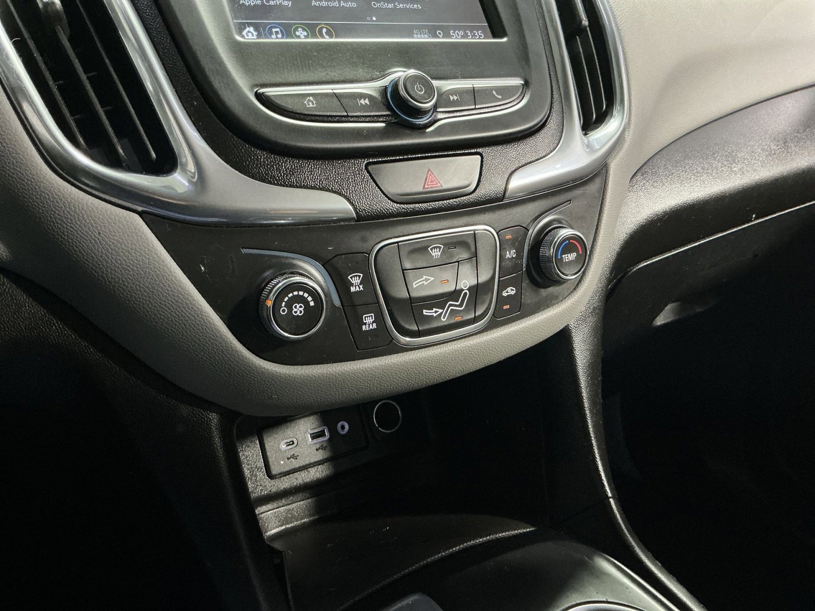 Used 2019 Chevrolet Equinox LS w/ LS Convenience Package image 29