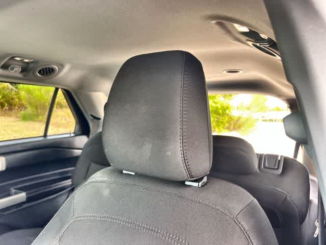 Used 2023 Ford Explorer XLT RWD image 25