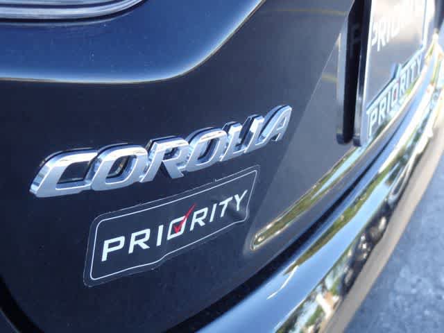 Used 2025 Toyota Corolla LE FWD image 32