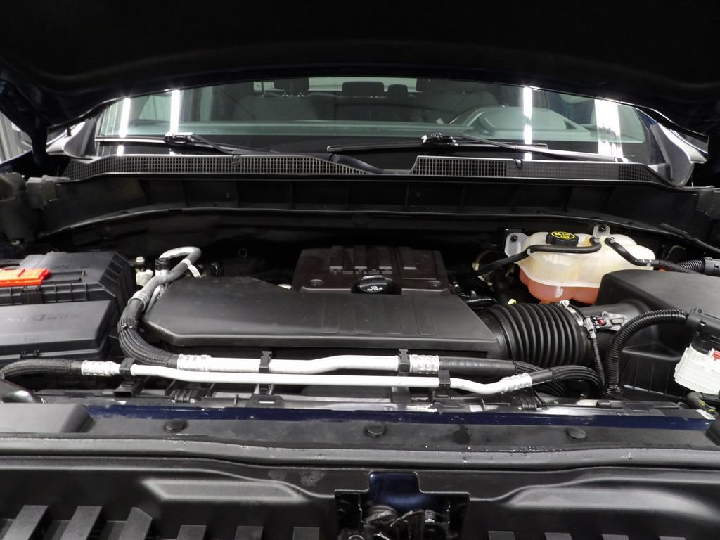 Used 2022 Chevrolet Silverado 1500 LT AWD/4WD image 28