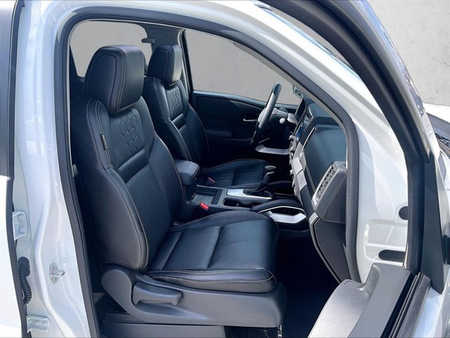 Used 2024 Nissan Frontier SL w/ Technology Package RWD image 9