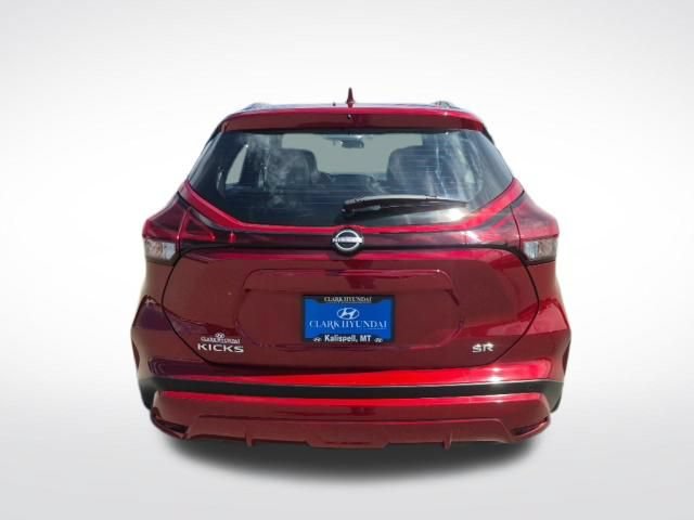Used 2023 Nissan Kicks SR w/ SR Premium Package FWD image 6