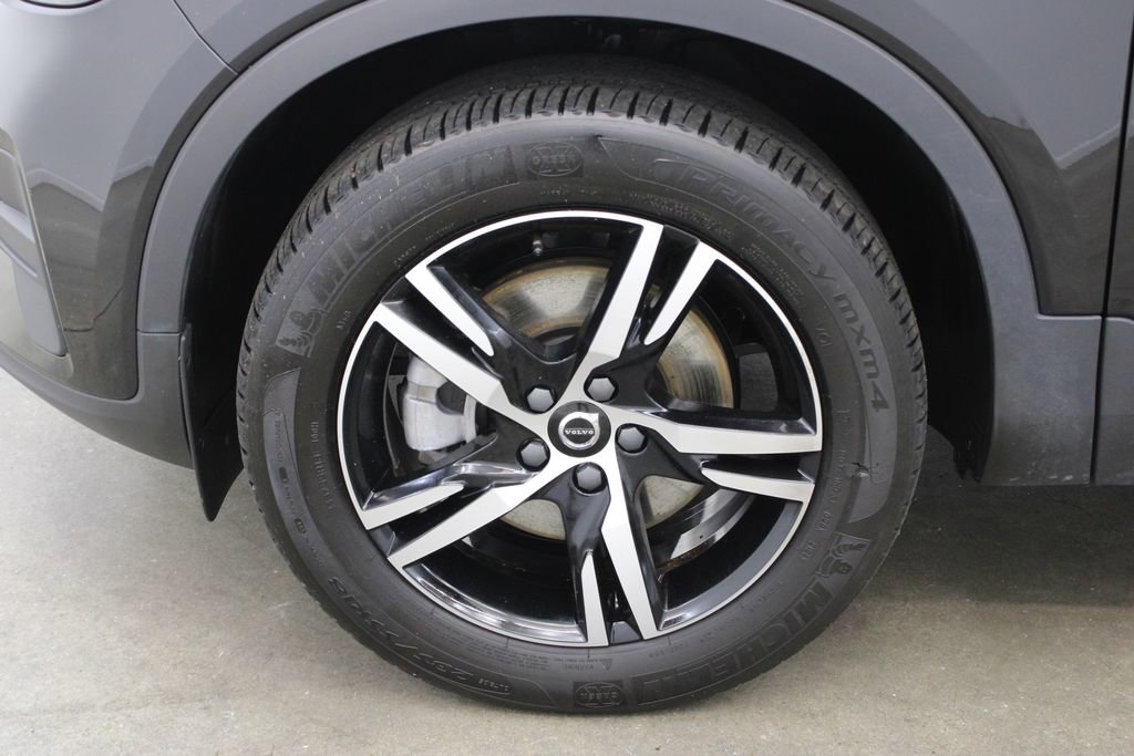 Used 2025 Volvo XC40 B5 Core AWD/4WD image 31