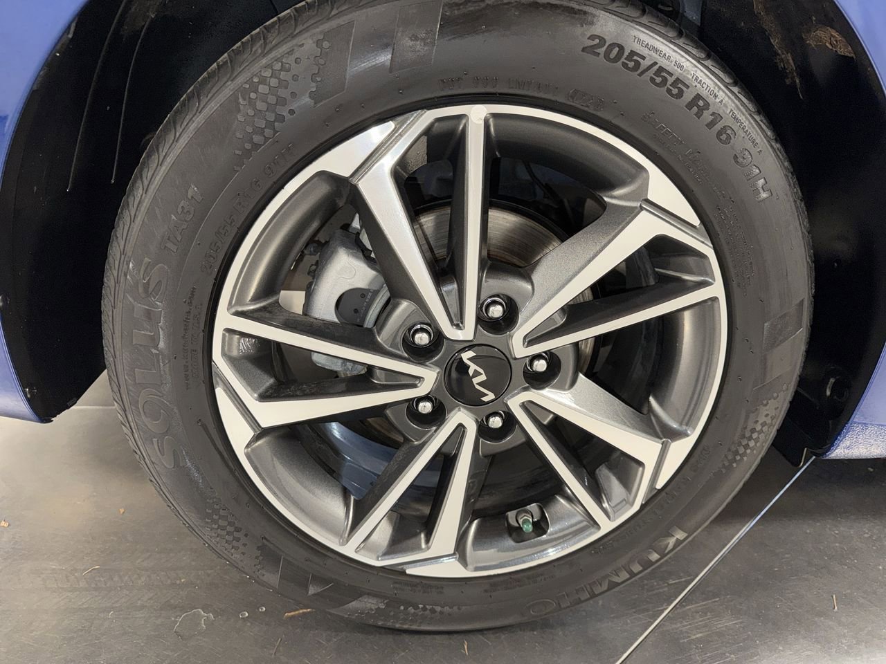 Certified 2023 Kia Forte LXS image 13