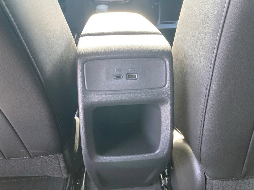 New 2026 Chevrolet Trax LT w/ Midnight Edition FWD image 21