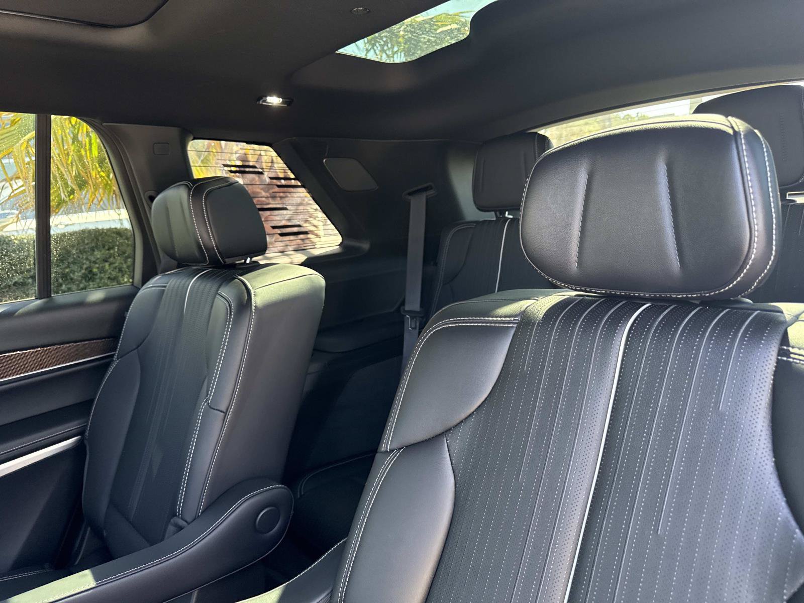 New 2026 Cadillac Vistiq Sport w/ LPO, Floor Liner Package AWD/4WD image 15