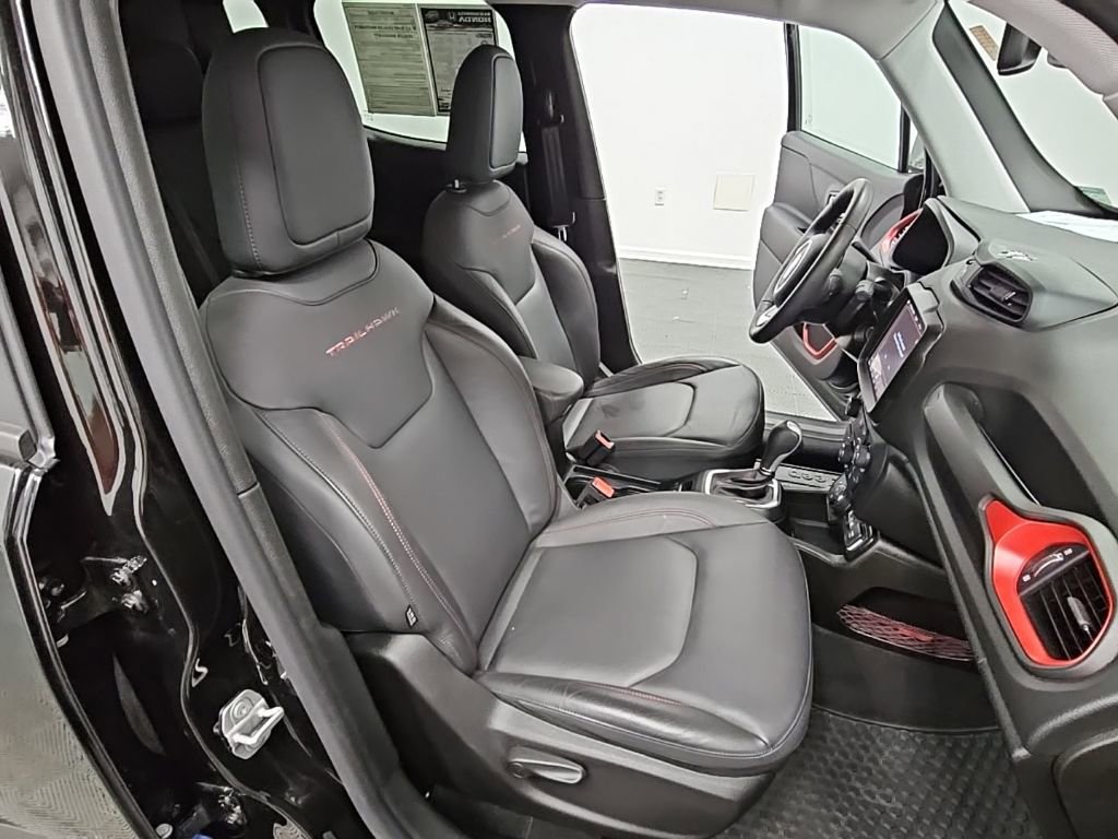 Used 2023 Jeep Renegade Trailhawk w/ Trailhawk Elite Group image 38