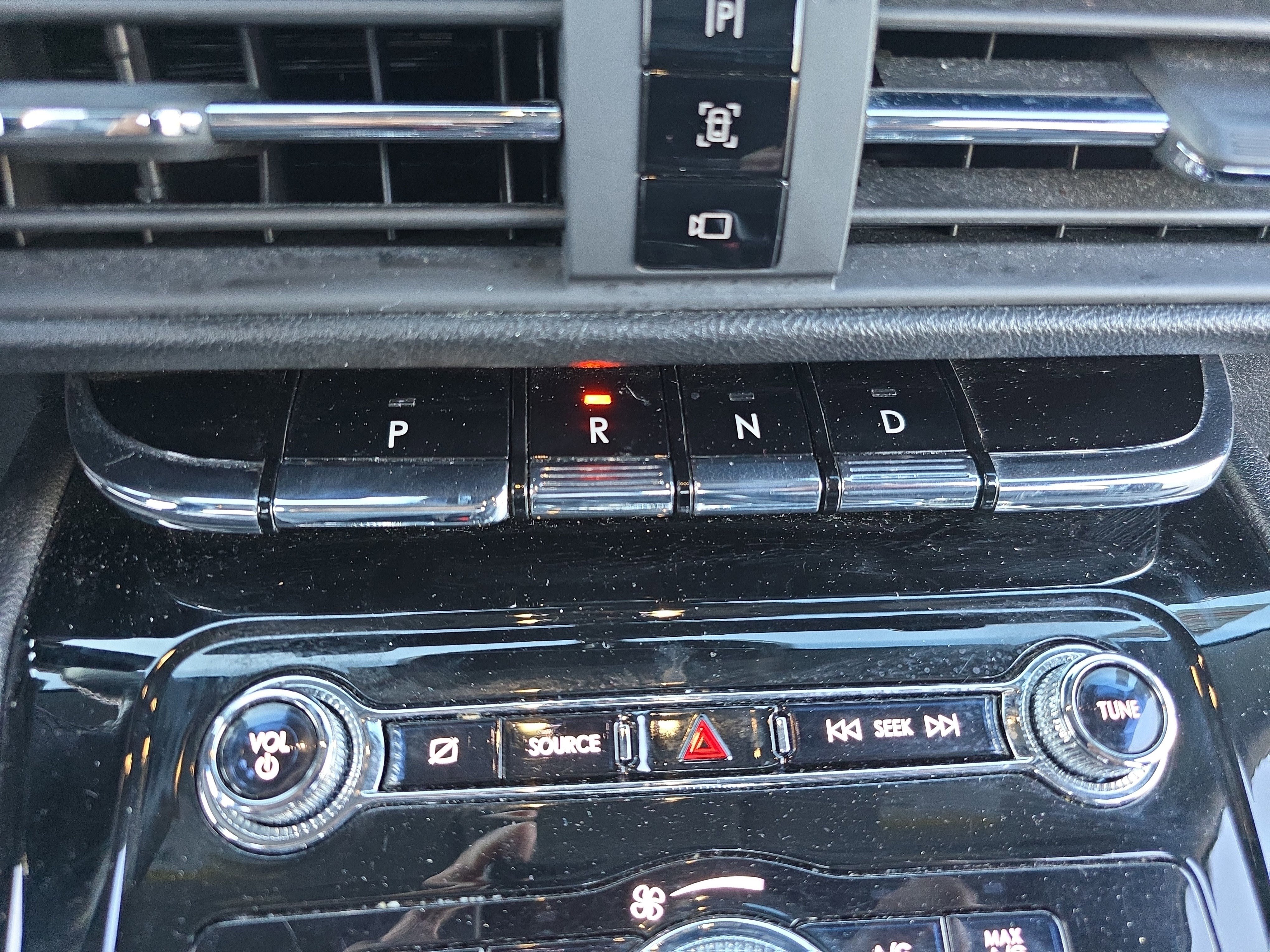 Certified 2022 Lincoln Corsair AWD w/ Premium Package image 24