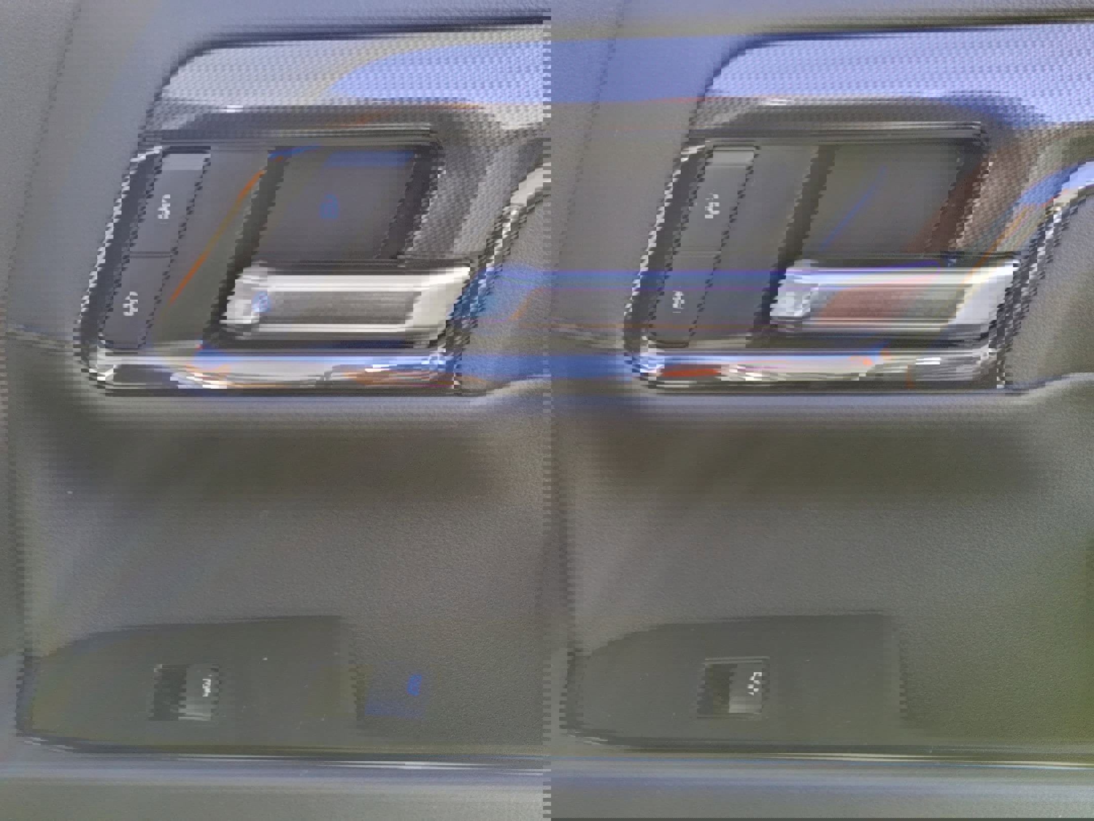 Used 2024 GMC Sierra 2500 AT4 w/ AT4 Premium Plus Package image 37