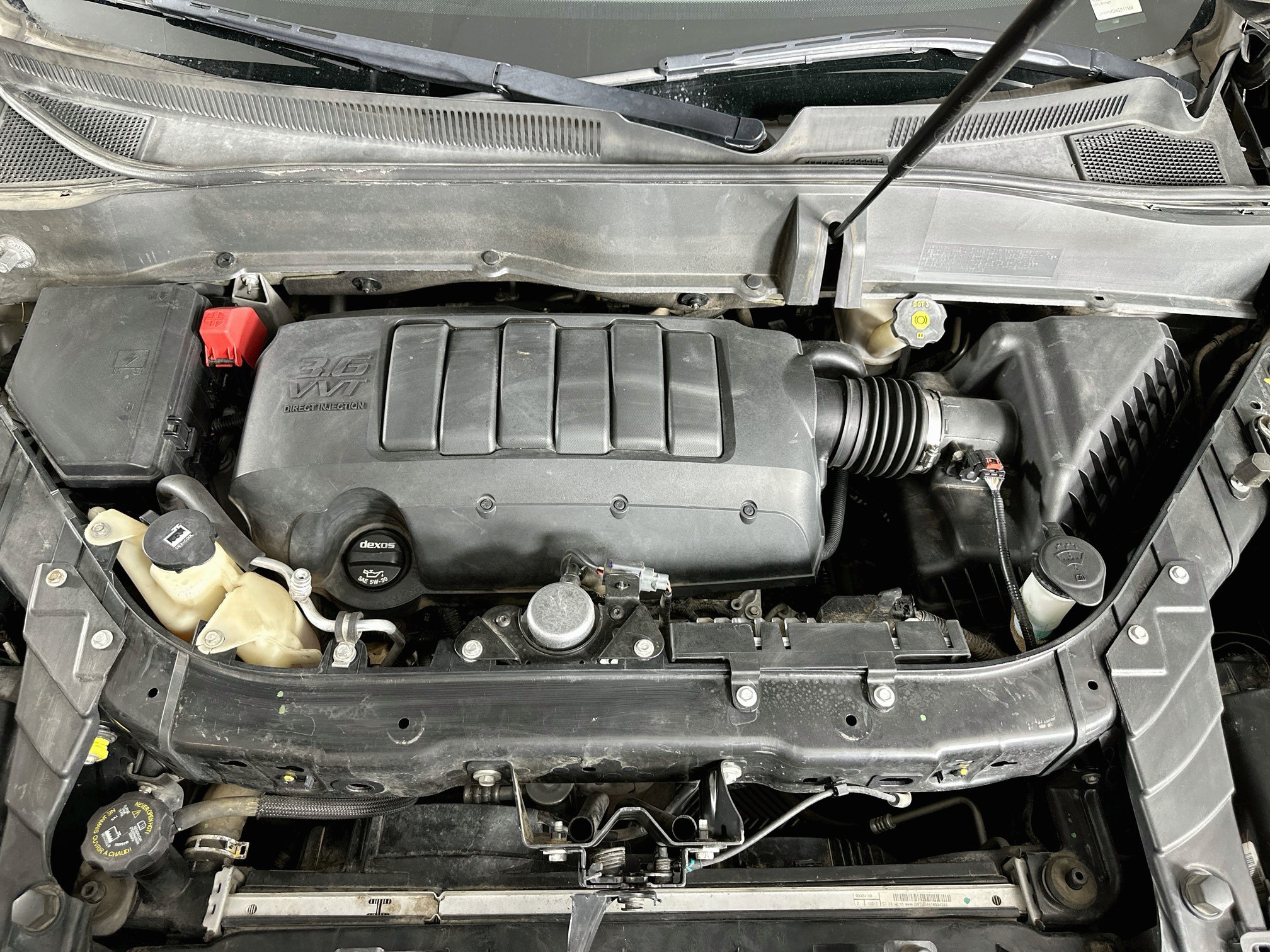 Used 2016 GMC Acadia SLE FWD image 32